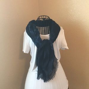 Banana Republic navy scarf